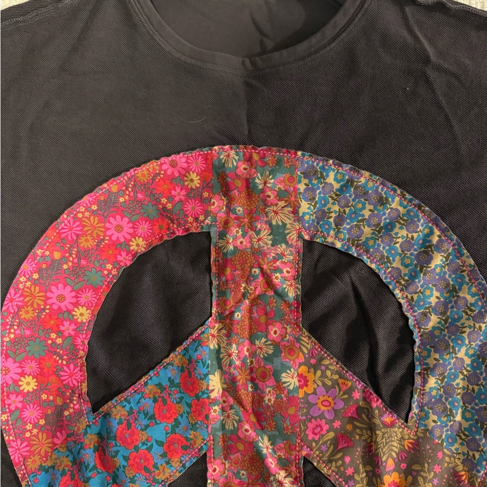 NATURAL LIFE T-shirt dress with Colorful Peace Sign - Picture 2 of 3